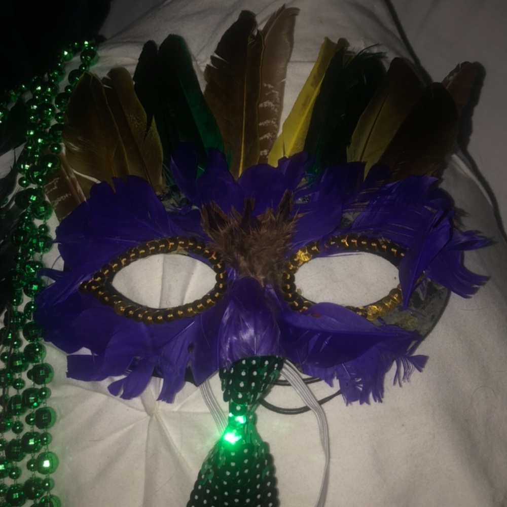 Costume - Picture 3 of 4